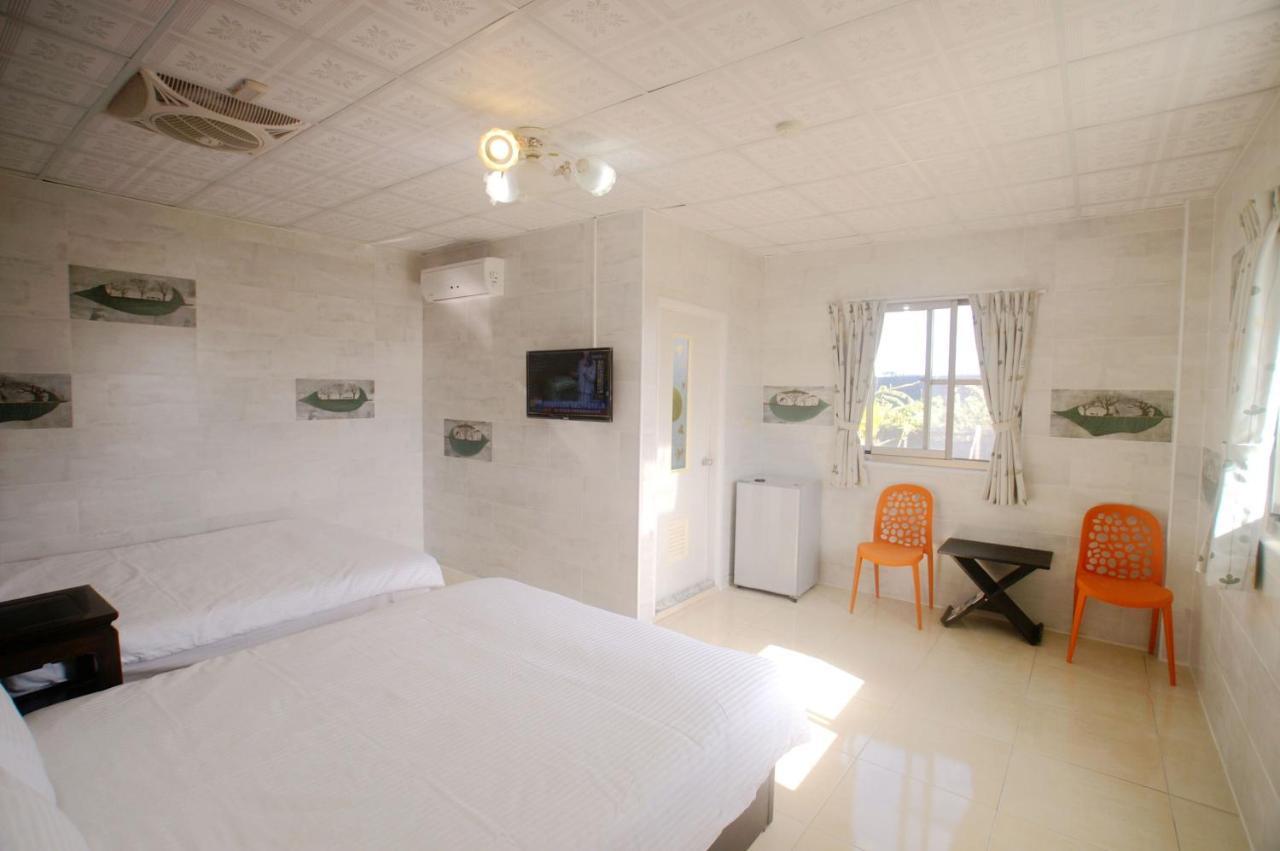 Red Crown Jacana B&B Taitung Exterior photo